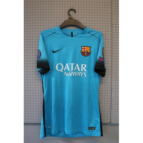 54 - LUIS SUAREZ SEPTEMBER 16TH 2015 CHAMPIONS LEAGUE MATCH WORN #9 BARCELONA JERSEY
Offered here is an a... 