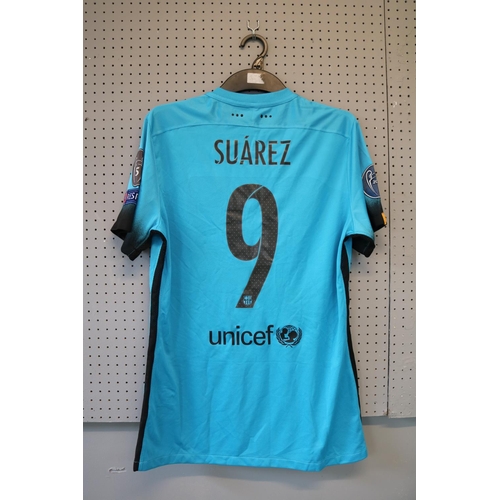 54 - LUIS SUAREZ SEPTEMBER 16TH 2015 CHAMPIONS LEAGUE MATCH WORN #9 BARCELONA JERSEY
Offered here is an a... 