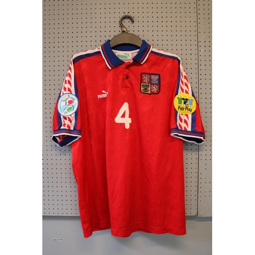 56 - PAVEL NEDVED UEFA EURO 1996 MATCH WORN #4 CZECH REPUBLIC JERSEY 
The Puma red #4 jersey was worn by ... 