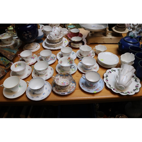 210 - Good collection of Shelley Cups and Saucers to include Art deco, Charm Pattern, Crochet etc (11 + as... 