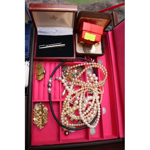 446 - Large collection of assorted Costume jewellery to include Bangles, Necklaces, earrings etc