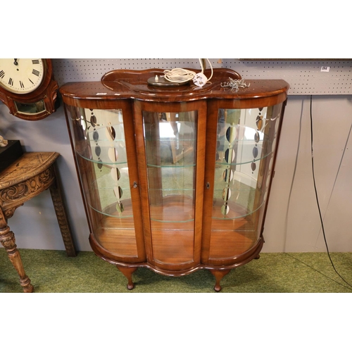 462 - Walnut Glazed China Cabinet with 2 shelves and Key