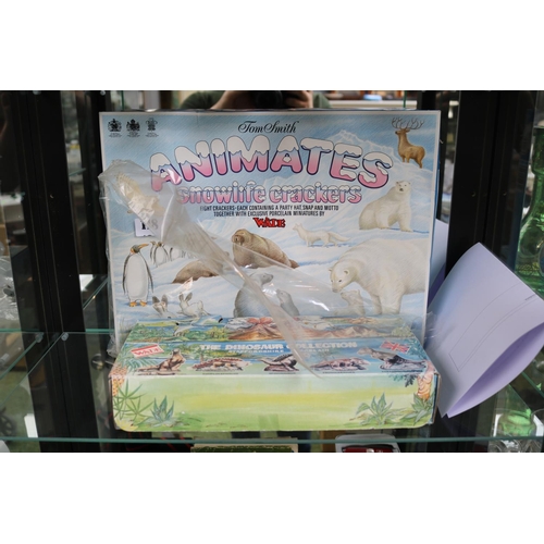 118 - Wade Animates Snowlife Crackers Tom Smith Boxed 1992-1997 & The Dinosaur Collection 4 Sets of Dinosa... 