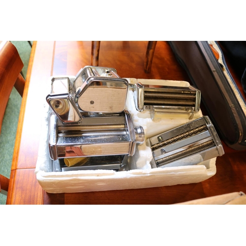 180 - Atlas Pasta Machine with assorted heads