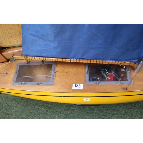 182 - Radio Control Pond Yacht with no remote 170cm in Height x 121cm in Length