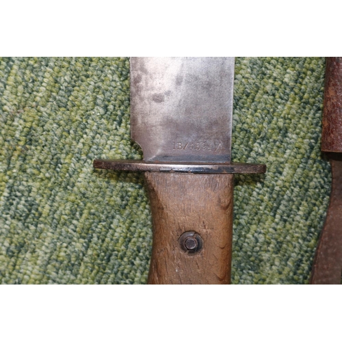 370 - Early Survival Type Knife by Wilkinson Sword 1B/4694 with Military Arrow and Leather scabbard