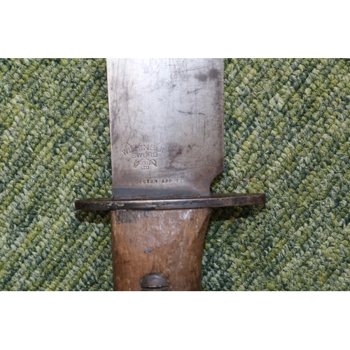 370 - Early Survival Type Knife by Wilkinson Sword 1B/4694 with Military Arrow and Leather scabbard