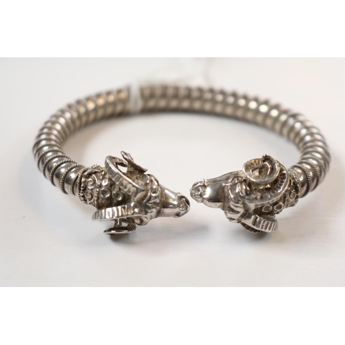 429 - Good quality Silver Rams Head design Torque Bangle 48g total weight