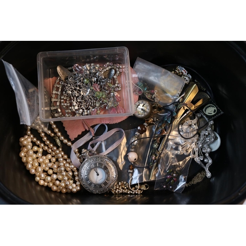 438 - Collection of assorted Costume Jewellery to include Brooches, Pocket watch etc