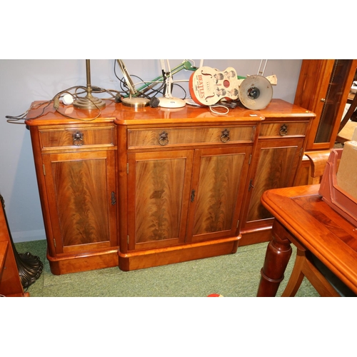 512 - Yew breakfront Sideboard (matched previous lot)