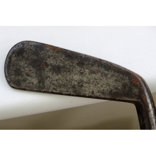 18 - Five Hickory Shafted Irons inc Craigie, Park, Anderson & Gibson. Craigie, Montrose mid iron shaft st... 