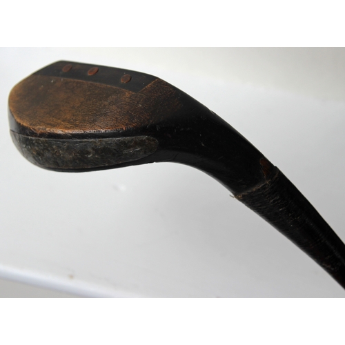23 - Fine Army & Navy Long Nose Putter c1880. A fine Army & Navy CSL long nose putter made c1880. Stained... 