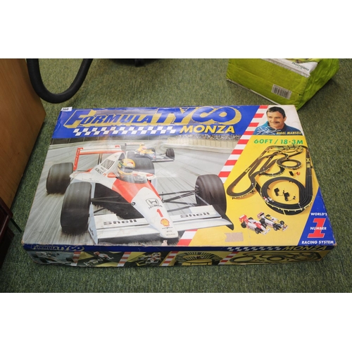 TYCO フォーミュラ TYCO Nigel Mansell DX Vectis Auctions | A boxed Nigel Mansell related pair to