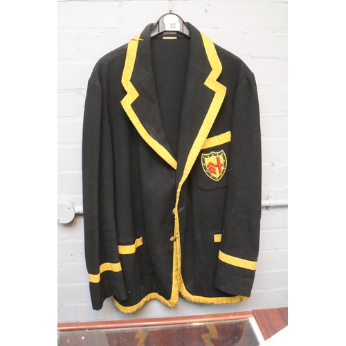 37 - Cambridge University Clare College Blazer