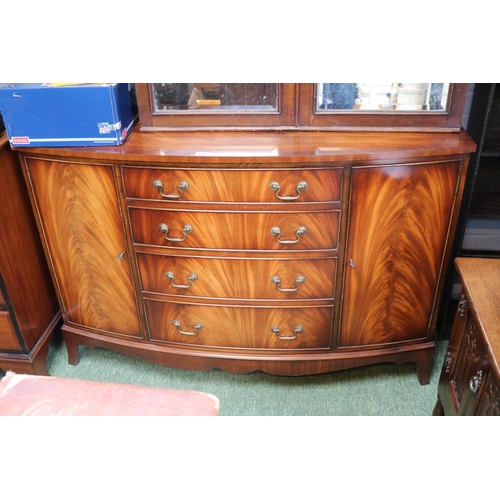 555 - Good quality Bow fronted sideboard with brass drop handles