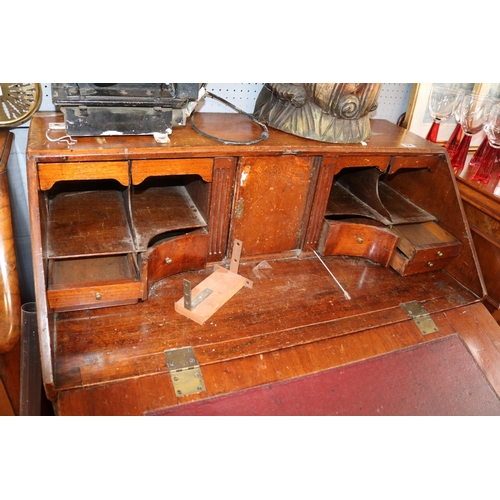 558 - 19thC Oak Fall front bureau with fitted interior