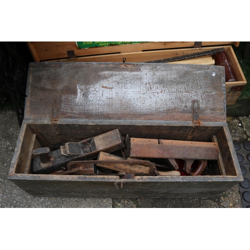 581 - Vintage Pine Tool chest with assorted woodworking tools