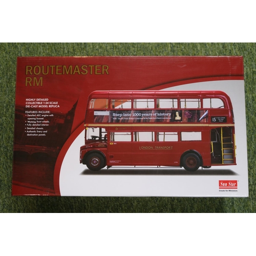 96 - Boxed Route master RM Sun Star 1:24 Die Cast Replica