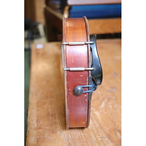 235 - Late 19thC / Early 20thC Violin with 2 bows and case no markings