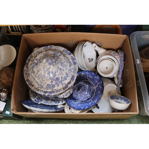 254 - Box of assorted Blue & White to include Tureen, Japanese Blue and White