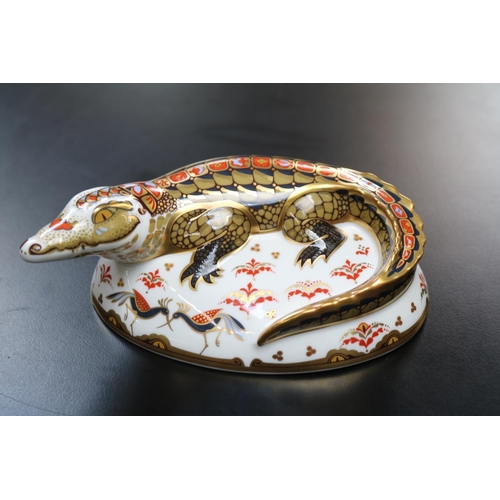 71 - Royal Crown Derby Paperweight Crocodile exclusive Gold Signature edition MMII with Gold Stopper boxe... 