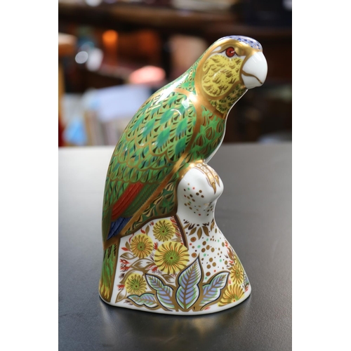 72 - Royal Crown Derby Paperweight Amazon Green Parrot limited edition 2017 of 2500 MMV with gold stopper... 