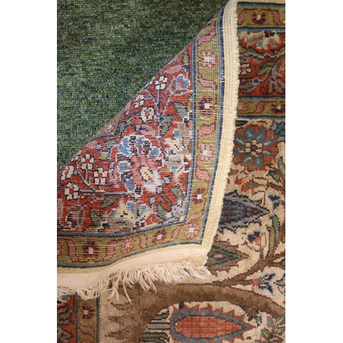 35 - Tree of Life Persian Rug with tassel ends 106 x 64cm