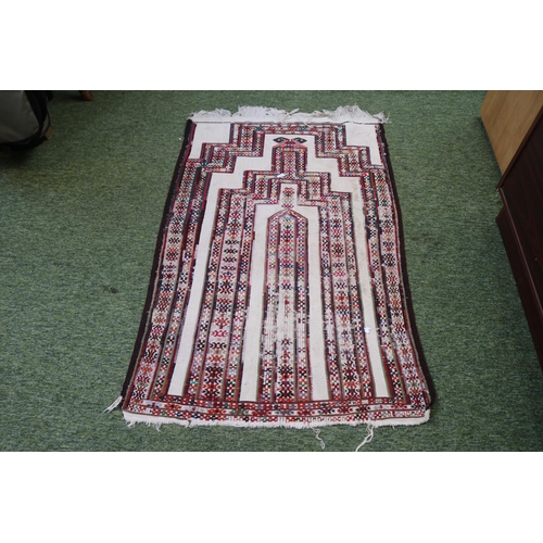 30 - Turkmen Kilim Beige ground rug 70 x 117cm