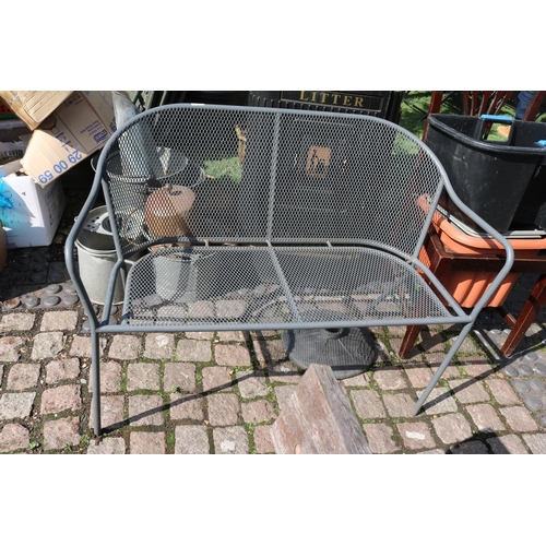 581 - Metal Mesh Elbow Garden Seat