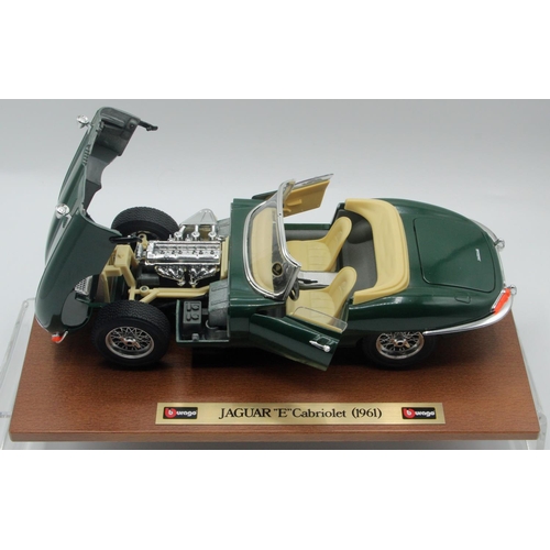 103c - Burago Model Jaguar E-Cabriolet 1961 Box & Papers