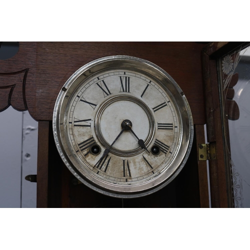 40 - Mahogany cased American Mantel clock with roman numeral dial