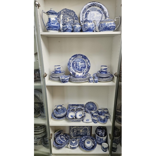 20 - Extensive Spode Italian design C.1816 pattern Blue and White assembled part dinner service, 20th Cen... 