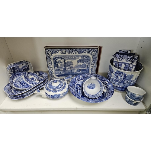 20 - Extensive Spode Italian design C.1816 pattern Blue and White assembled part dinner service, 20th Cen... 