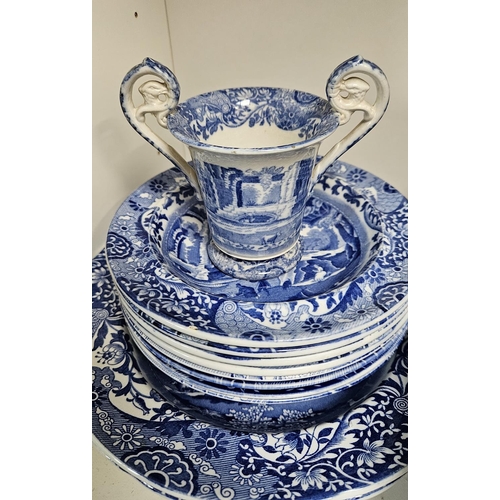 20 - Extensive Spode Italian design C.1816 pattern Blue and White assembled part dinner service, 20th Cen... 