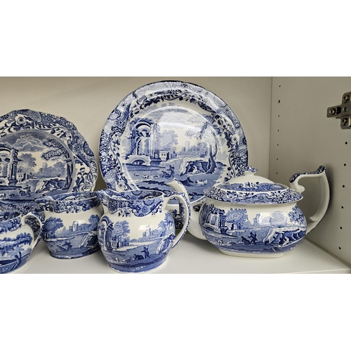 20 - Extensive Spode Italian design C.1816 pattern Blue and White assembled part dinner service, 20th Cen... 