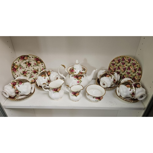 21 - Royal Albert Old Country Roses Part Service to include Dinner Plates, Side Plates, Tea Service, Crue... 