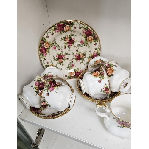 21 - Royal Albert Old Country Roses Part Service to include Dinner Plates, Side Plates, Tea Service, Crue... 