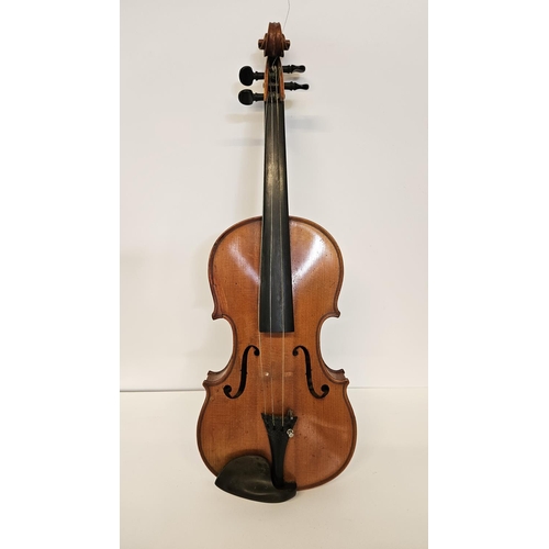 80 - A Violin by Francois Breton, Labelled: F. Breton, Brevete de S. A. R. M. With 1 bow and accessories ... 