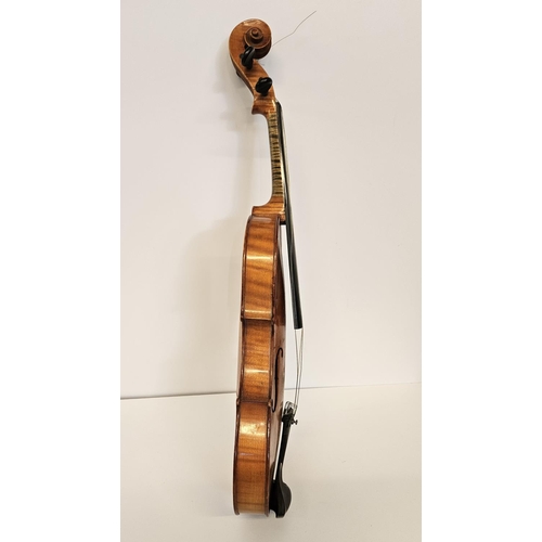 80 - A Violin by Francois Breton, Labelled: F. Breton, Brevete de S. A. R. M. With 1 bow and accessories ... 