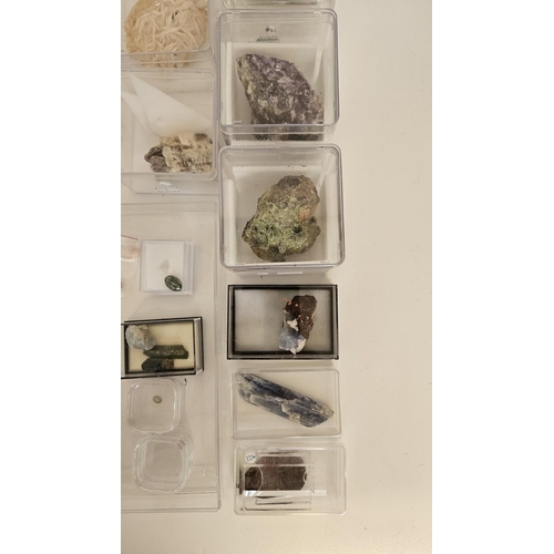 88 - A collection of Mineral specimens, including muscovite, Olivine, Barite, Garnet, Quartz, Feldspar, B... 