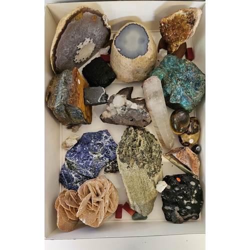 89 - A collection of mineral specimens, including Jasper, Rainbow Flourite, Himalayan Smoky Quartz, Amber... 