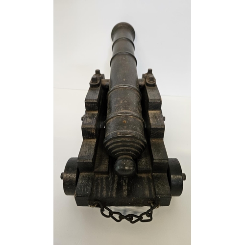 94 - Fine Quality Model of a British Naval Napoleonic era Cannon in cast iron, mounted on oak carriage. 4... 