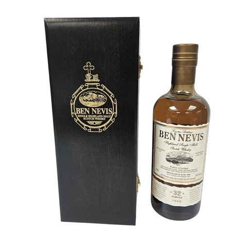 146 - Ben Nevis Highland Single Malt Scotch Whisky 32 Year Old 1966 70cl boxed dated 1966 50.5% Vol