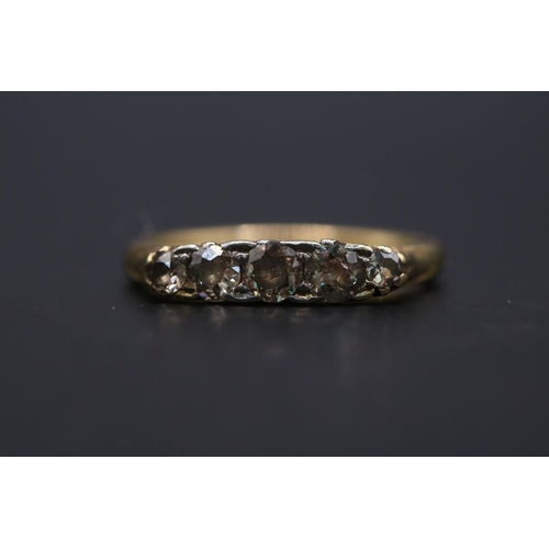 188 - Ladies 18ct Gold 5 Stone Diamond ring. Claw set Graduated Diamonds 0.45ct total estimated weight. Si... 