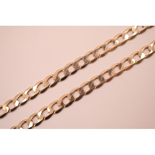 203 - 9ct Gold Gents Wide flat kerb necklace with lobster clasp. 48cm in Length. 28.4g total weight