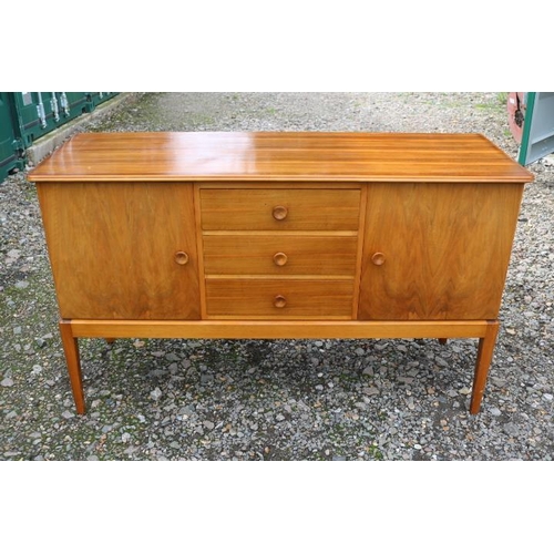 319 - Gordon Russell limited Broadway of Worcester Walnut Sideboard of 3 Drawers flanked by Cupboards on l... 