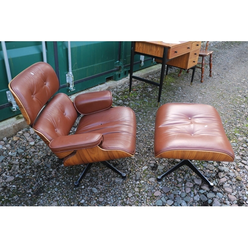 324 - Charles and Ray Eames Vitra Style Lounge chair and ottoman Model 670 & 671