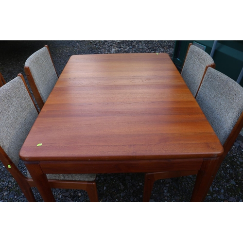 332 - Danish Glostrup Mobelfabrik teak rectangular dining table 125cm x 89.5cm x 75cm and a set of matchin... 