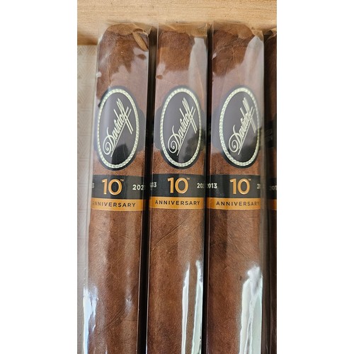 248 - Davidoff Nicaragua 10th Anniversary Gran Toro Limited Edition Cigar - Box of 8 open box