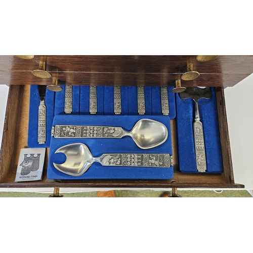 104D - Mid Century Konge Tinn of Norway Hardanger Bestikk pewter Canteen of Cutlery in 4 drawer wooden case